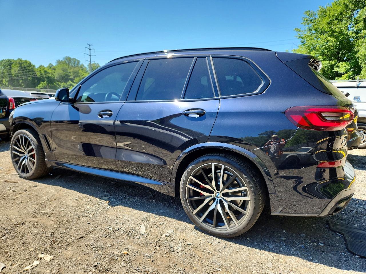 2021 BMW X5 xDrive40I - zdjęcie 2