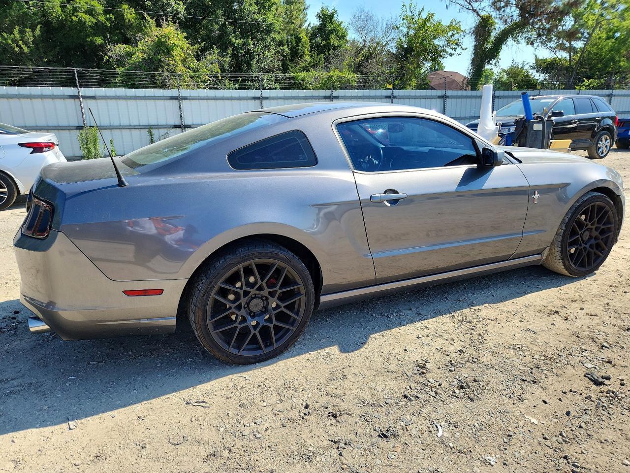 2014 Ford Mustang - zdjęcie 3