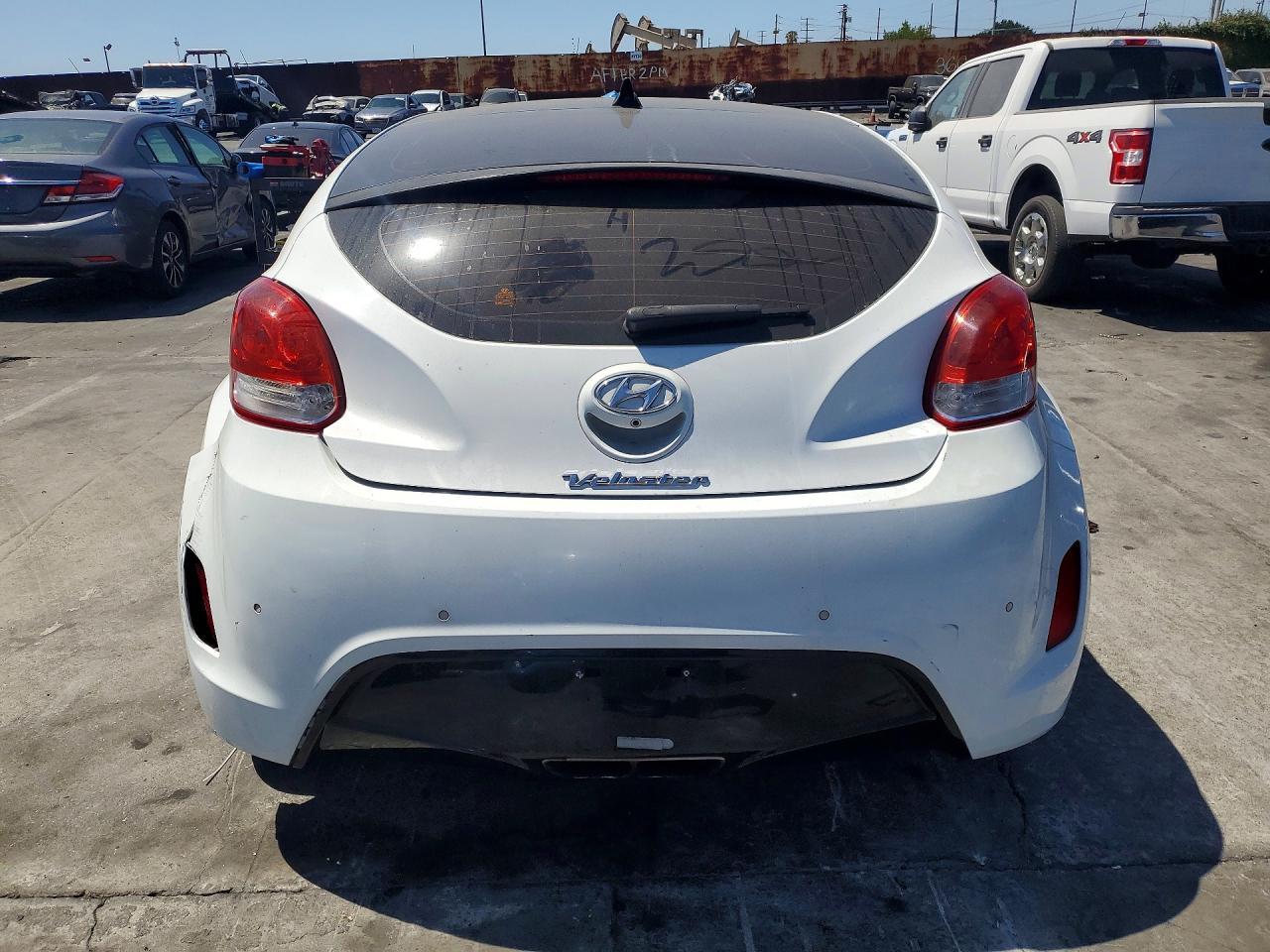 2016 Hyundai Veloster Base - zdjęcie 6