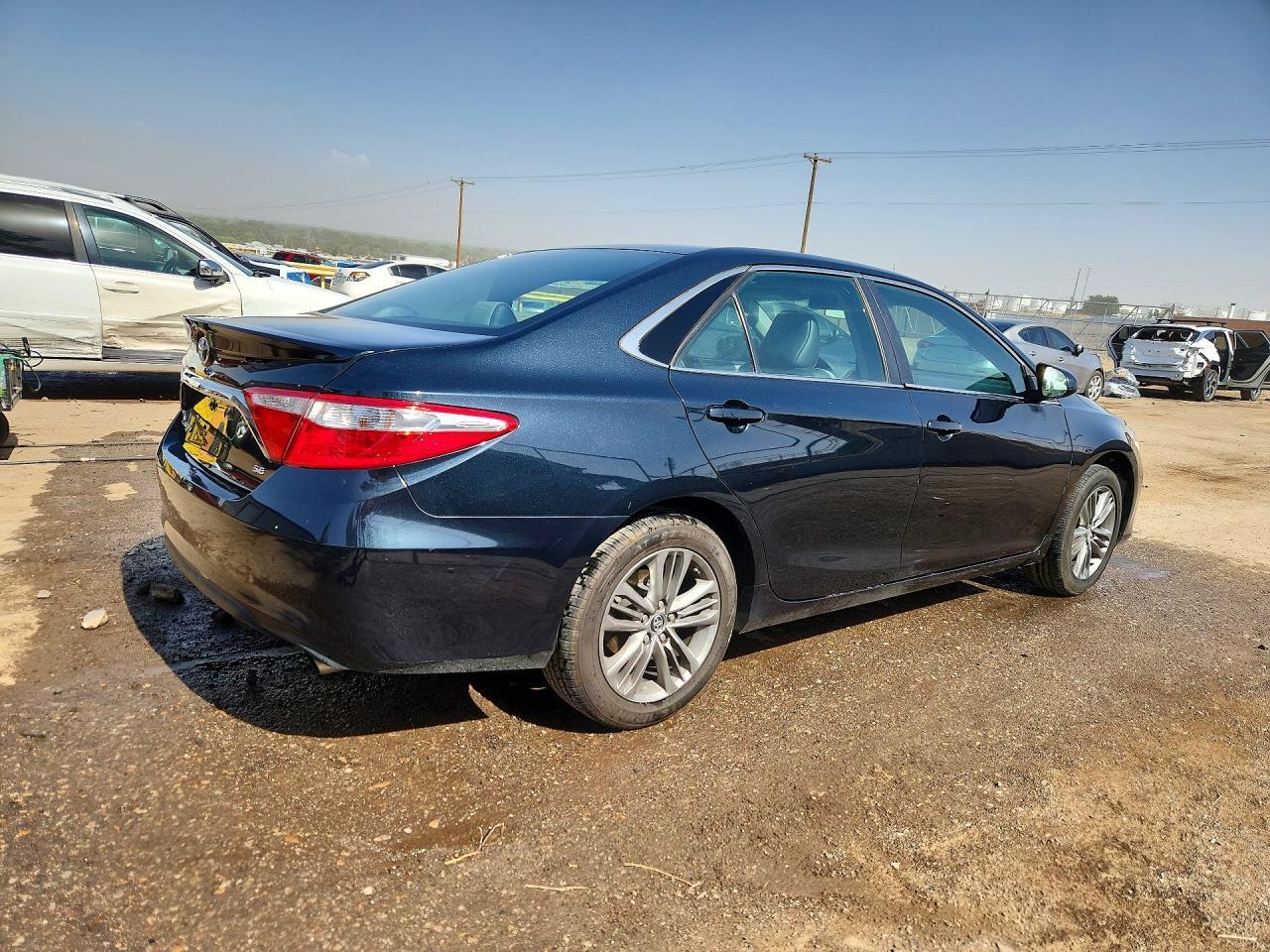 2017 Toyota Camry Se - zdjęcie 3
