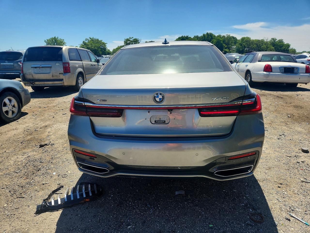 2021 BMW Seria 7 740i - zdjęcie 6