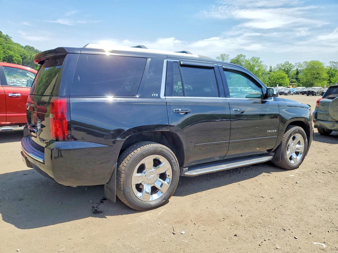 2016 Chevrolet Tahoe K1500 Ltz - zdjęcie 3