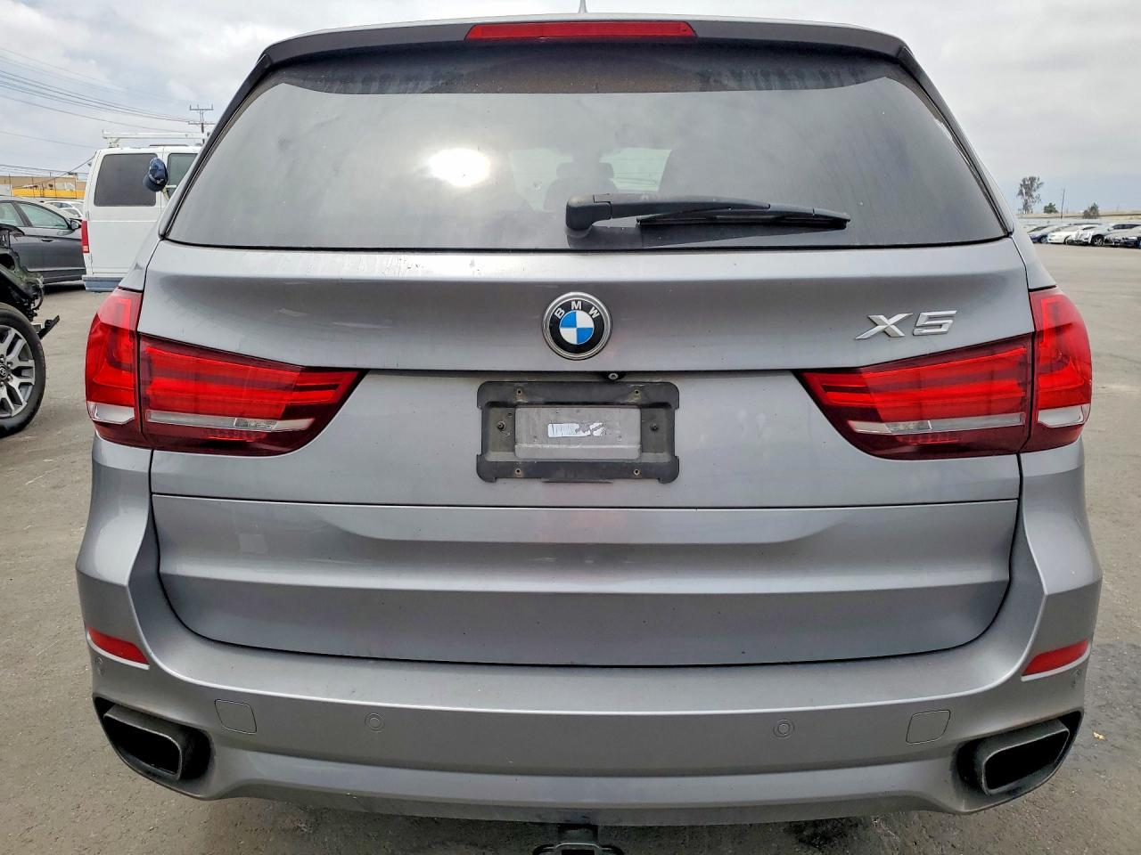2017 BMW X5 xDrive50I - zdjęcie 6
