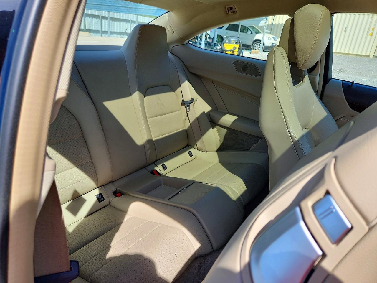2015 Mercedes-Benz C 250 - zdjęcie 10