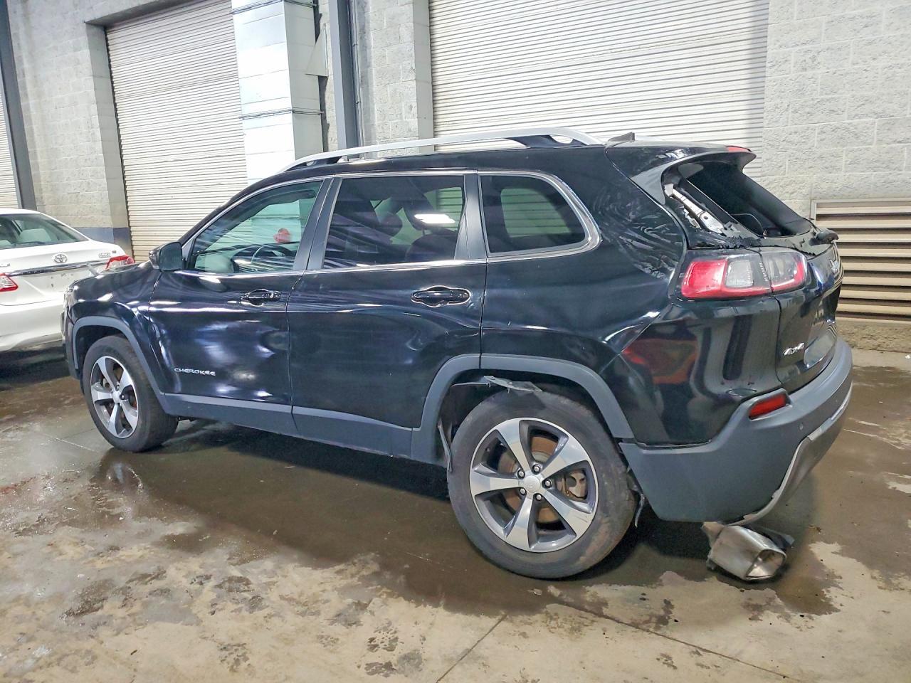 2019 Jeep Cherokee Limited - zdjęcie 2