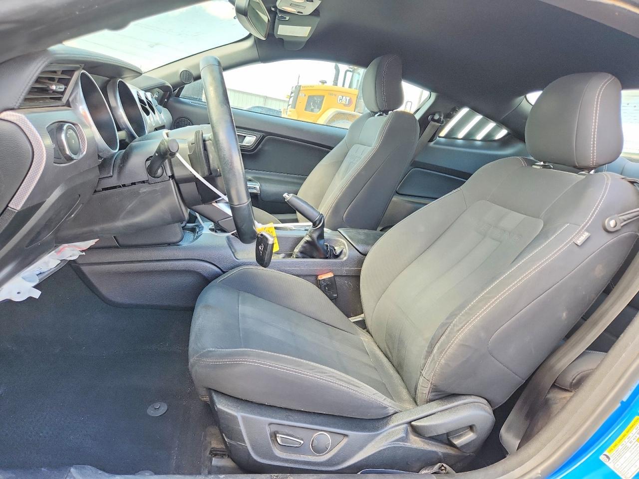 2019 Ford Mustang - zdjęcie 7