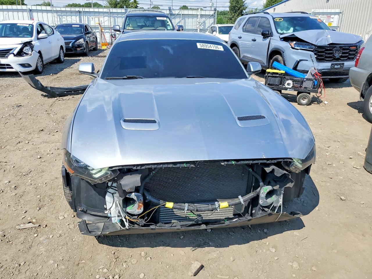 2020 Ford Mustang - zdjęcie 5