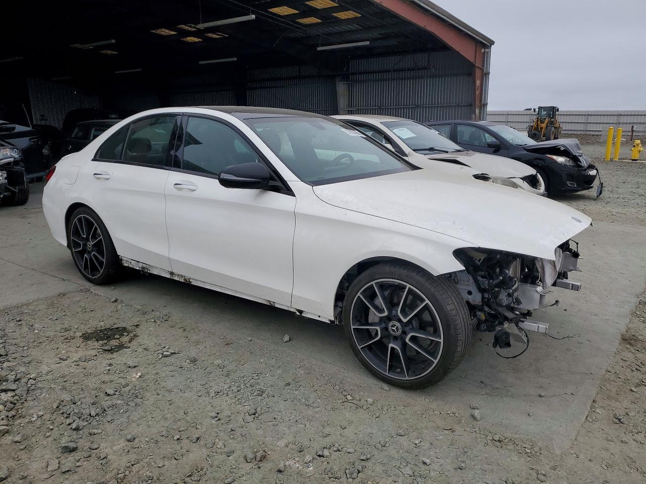 2019 Mercedes-Benz C 300 - zdjęcie 4
