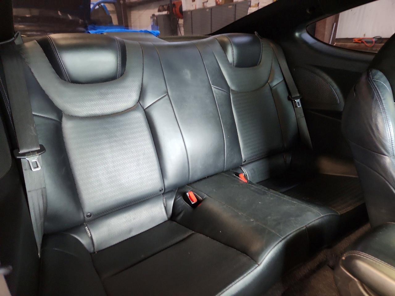 2013 Hyundai Genesis Coupe 2.0T - zdjęcie 10