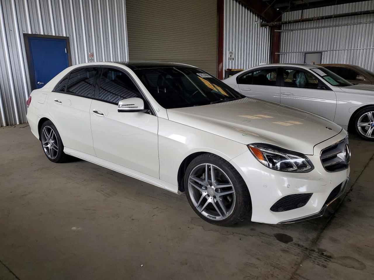 2016 Mercedes-Benz E 400 4Matic - zdjęcie 4