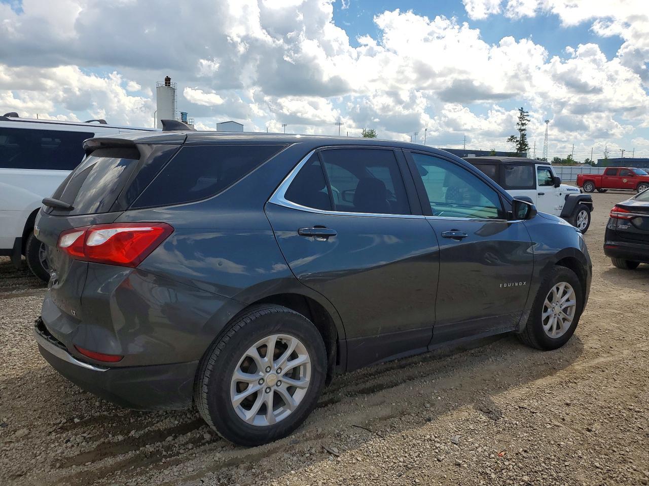 2021 Chevrolet Equinox Lt - zdjęcie 3