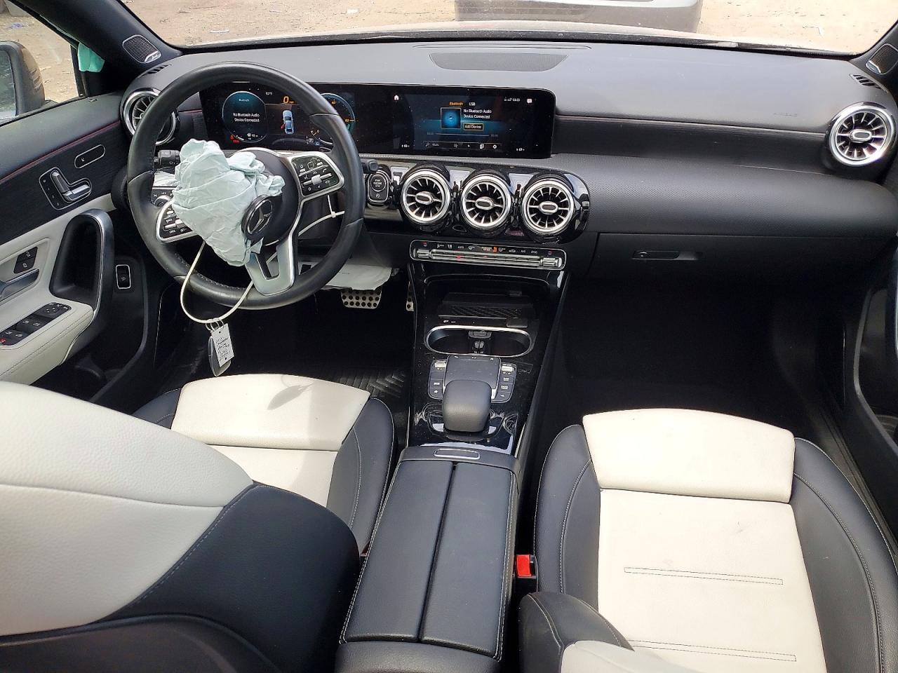 2021 Mercedes-Benz A 220 4Matic - zdjęcie 8