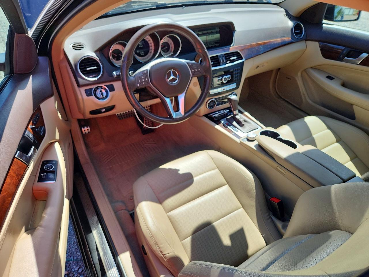 2015 Mercedes-Benz C 250 - zdjęcie 8