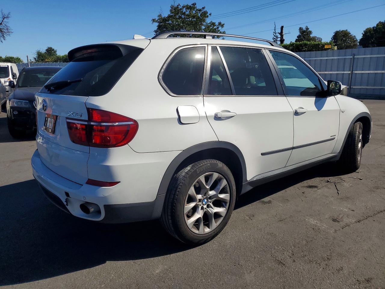 2013 BMW X5 xDrive35I - zdjęcie 3