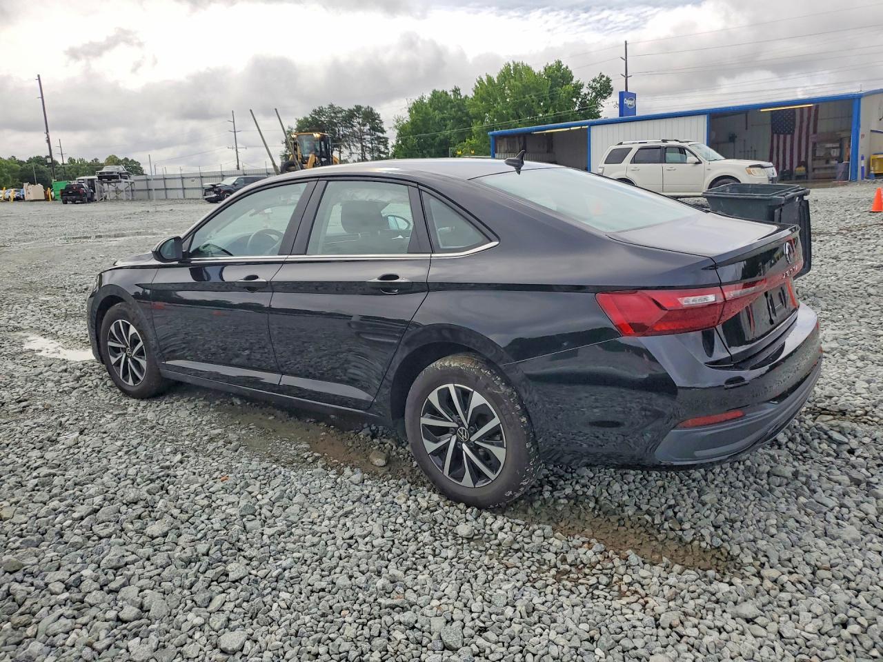 2025 Volkswagen Jetta S - zdjęcie 2