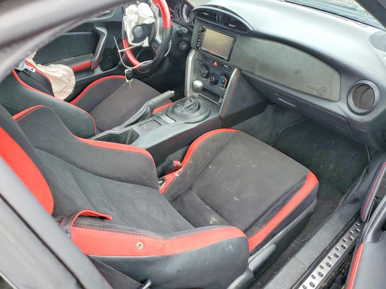 2017 Toyota 86 Base - zdjęcie 8