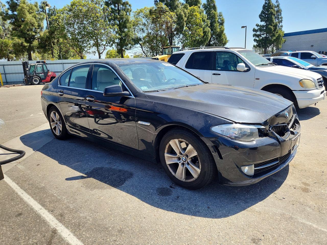 2013 BMW 528 I - zdjęcie 4