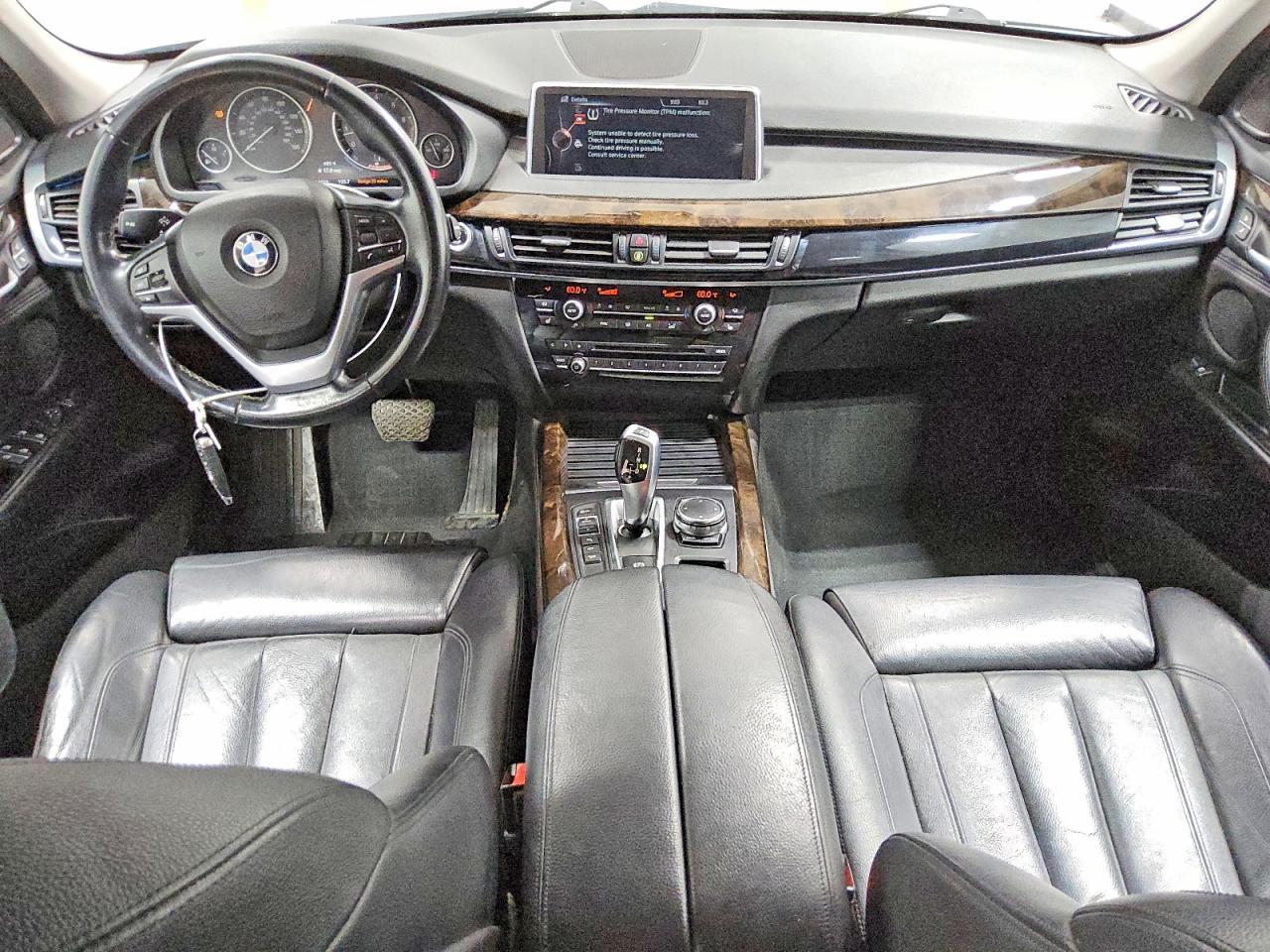 2015 BMW X5 xDrive50I - zdjęcie 8