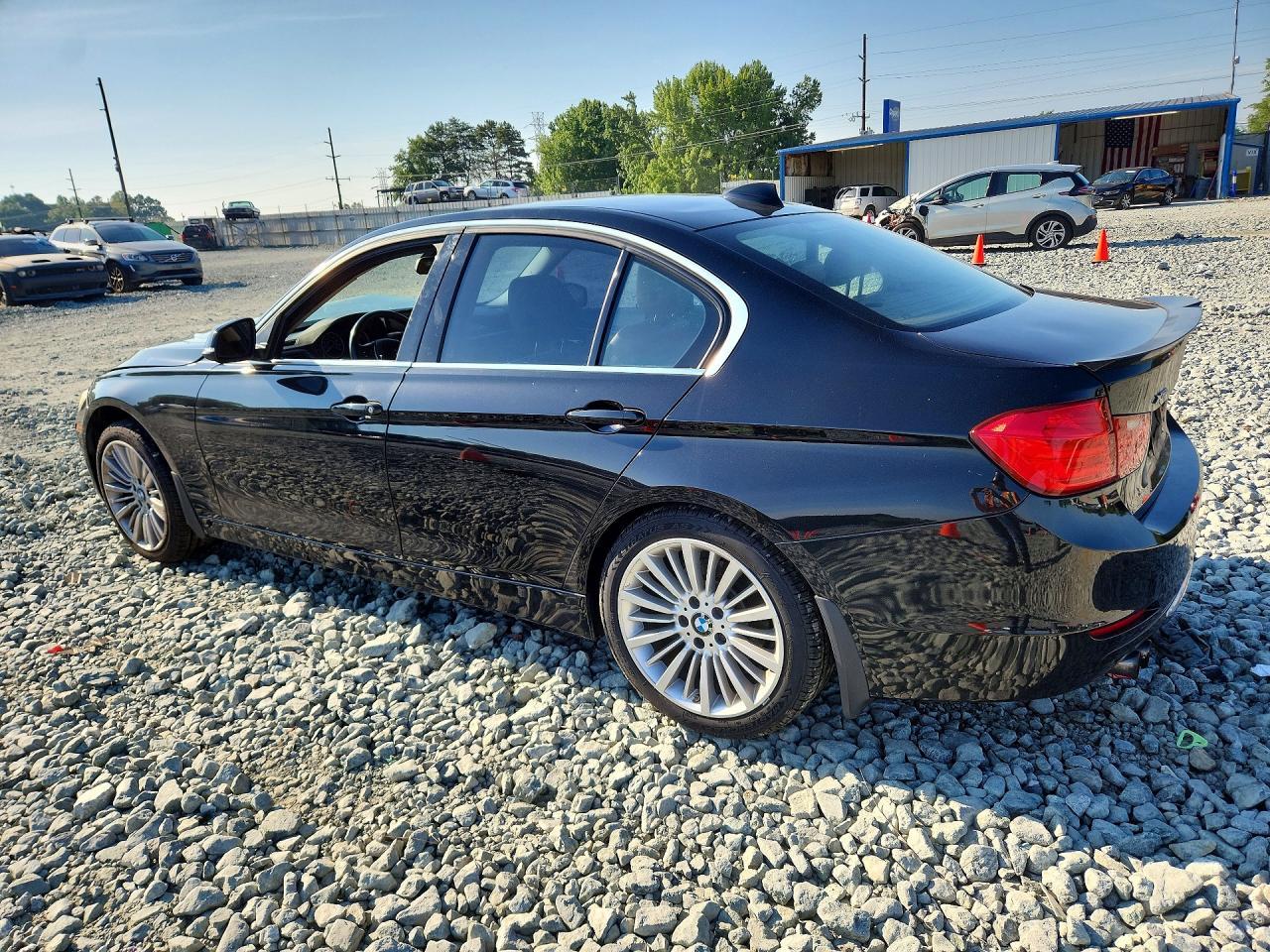 2013 BMW Seria 3 328i - zdjęcie 2