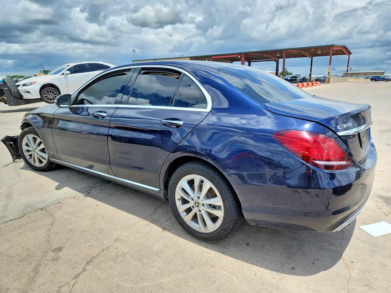 2019 Mercedes-Benz C 300 4Matic - zdjęcie 2