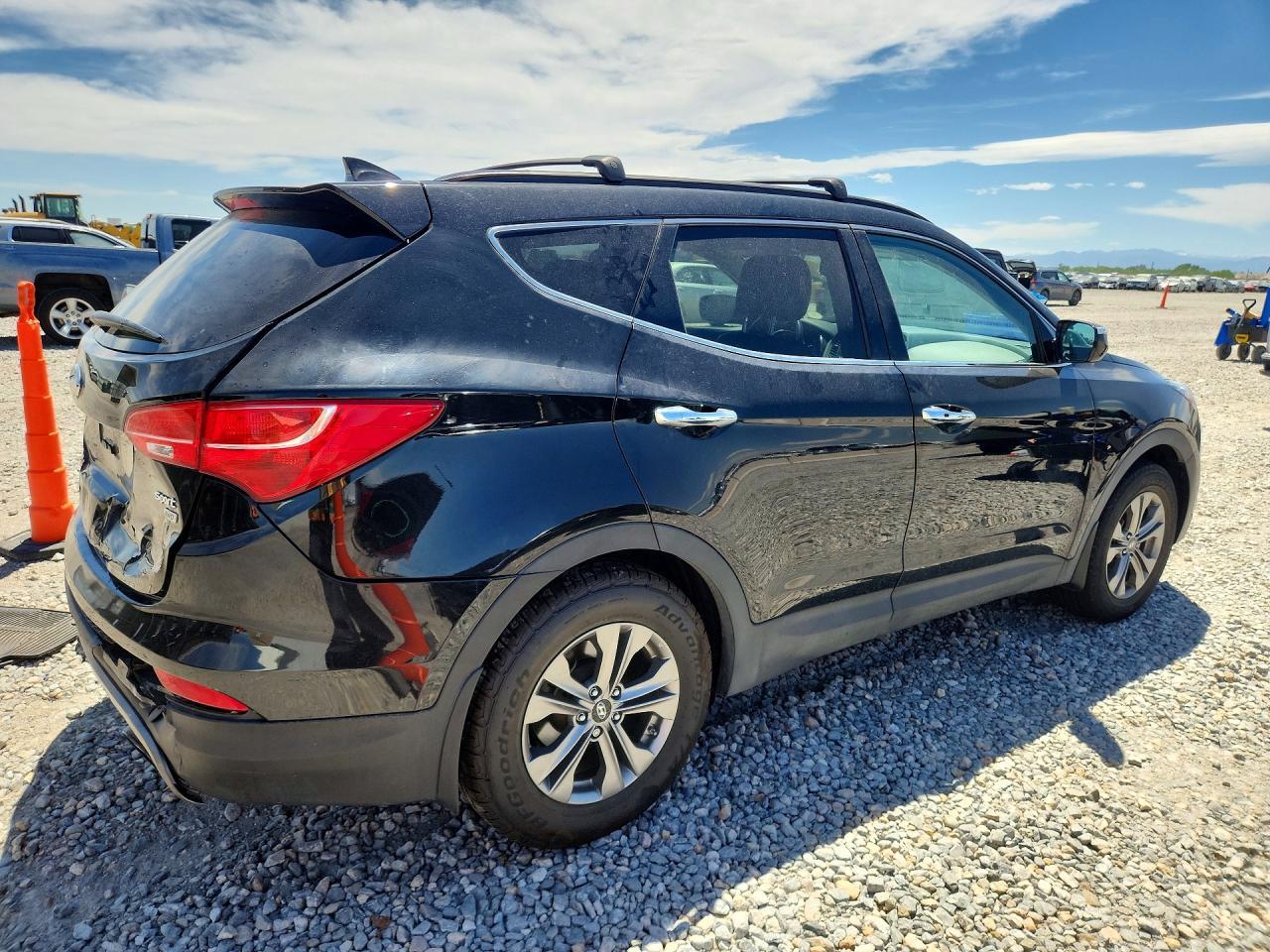 2016 Hyundai Santa Fe Sport 2.4L - zdjęcie 3