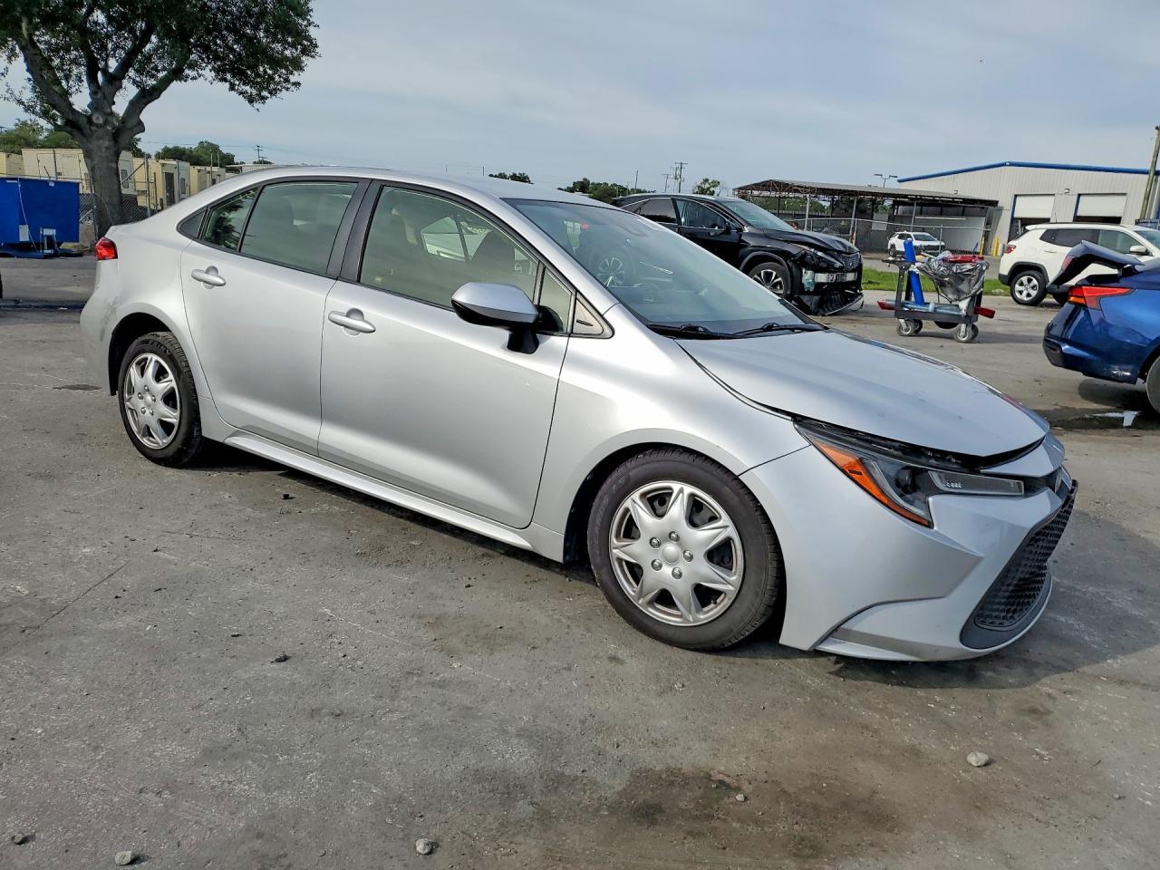2020 Toyota Corolla Le - zdjęcie 4