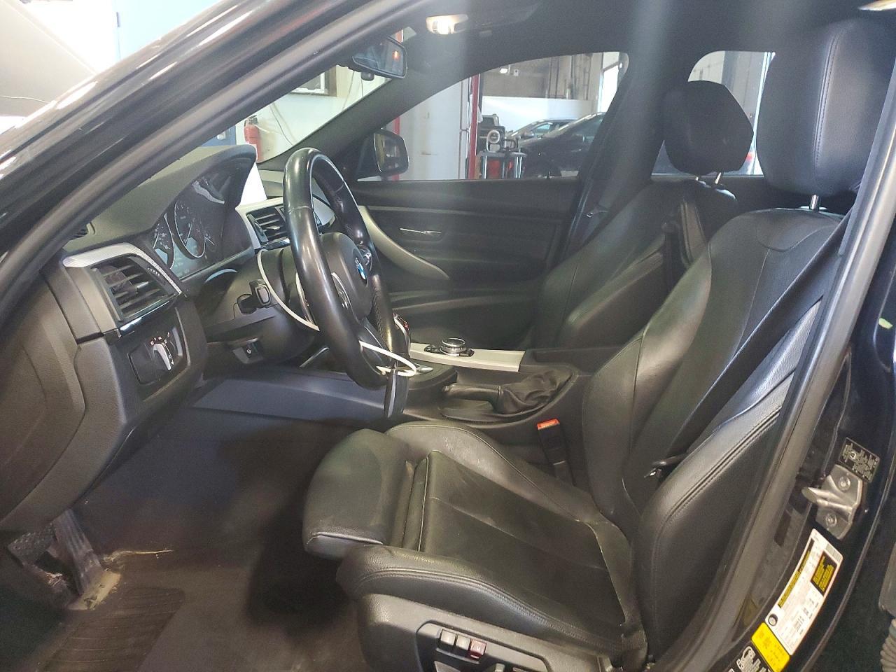 2014 BMW 335 Xi - zdjęcie 7