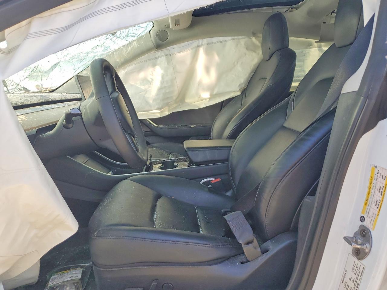 2020 Tesla Model 3 - zdjęcie 7