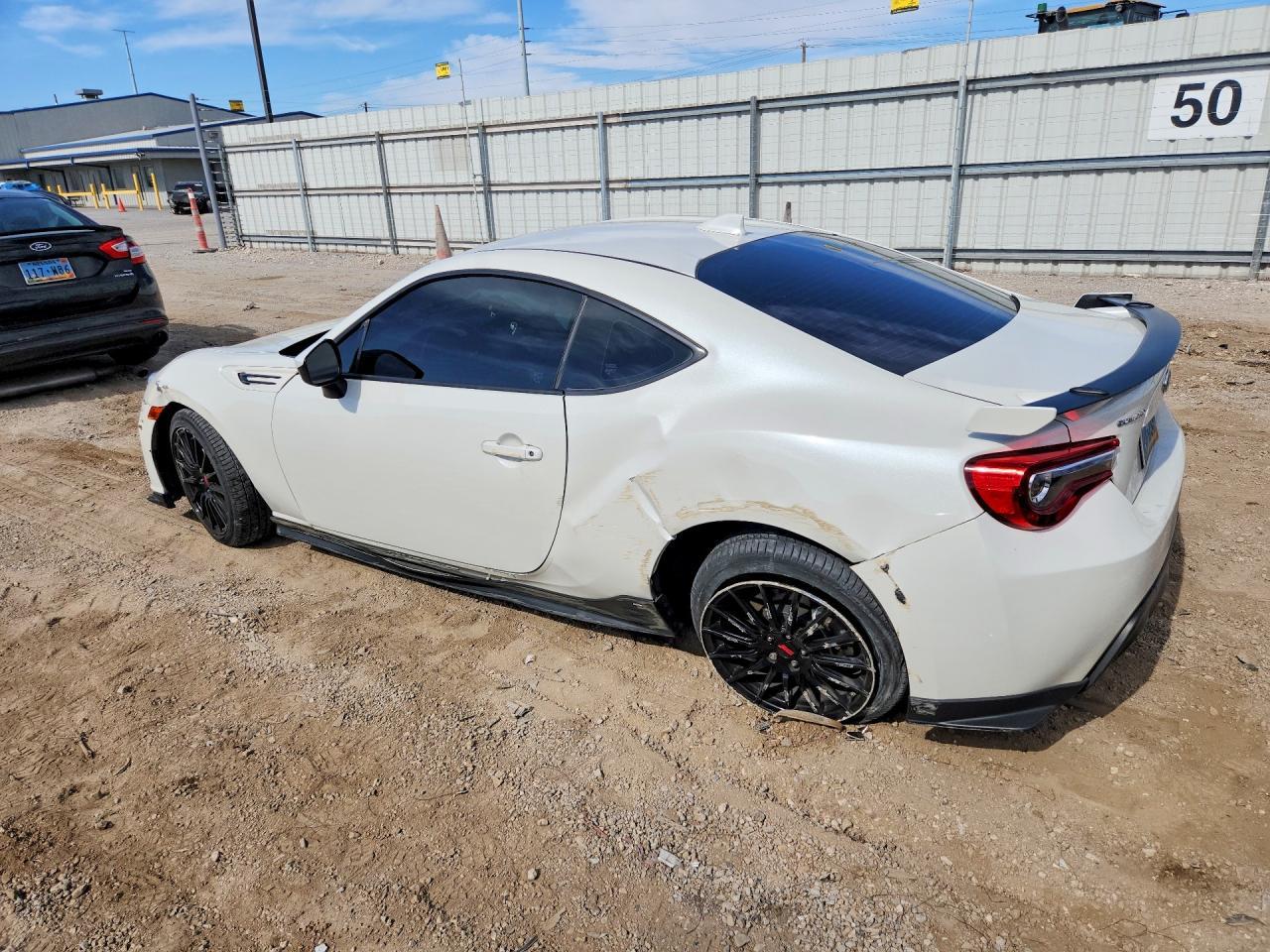 2020 Subaru Brz Limited - zdjęcie 2