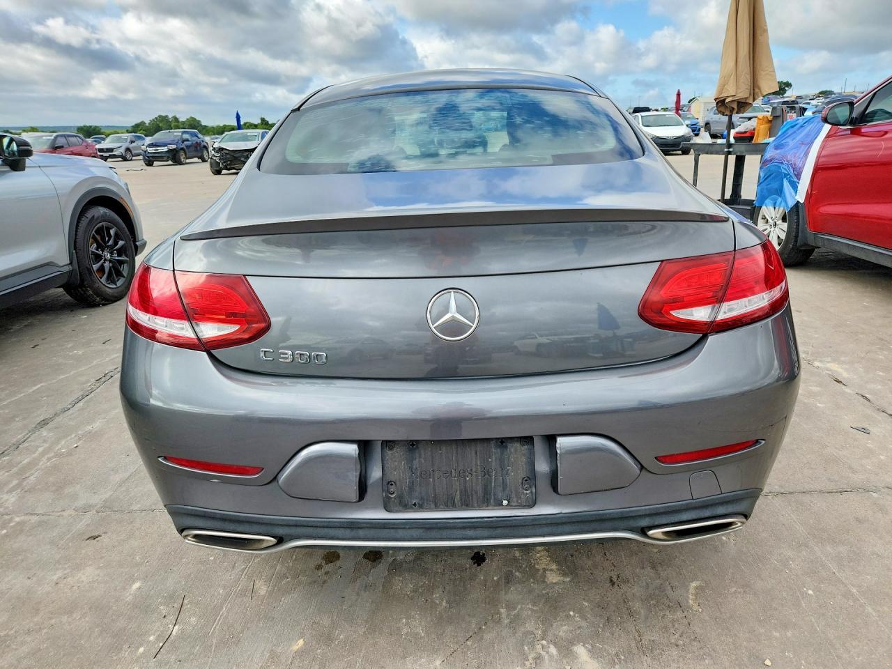 2017 Mercedes-Benz C 300 - zdjęcie 6