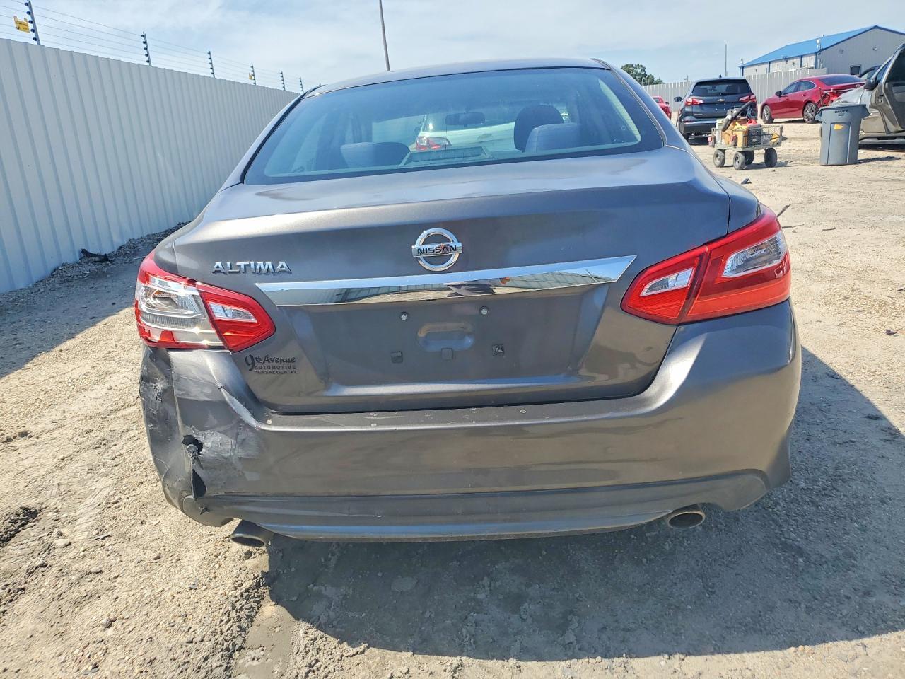 2016 Nissan Altima 2.5 S - zdjęcie 6