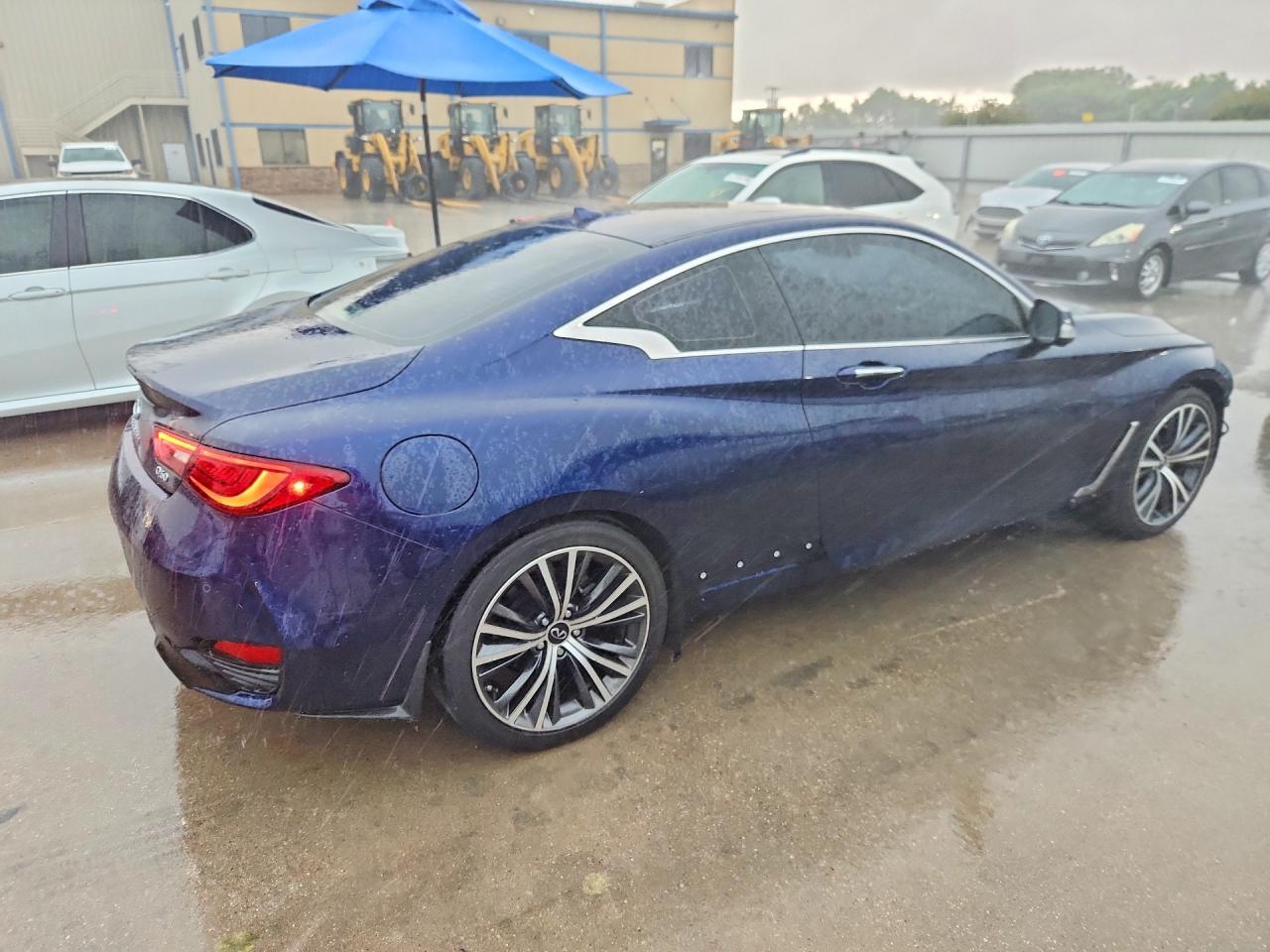 2021 Infiniti Q60 Luxe - zdjęcie 3