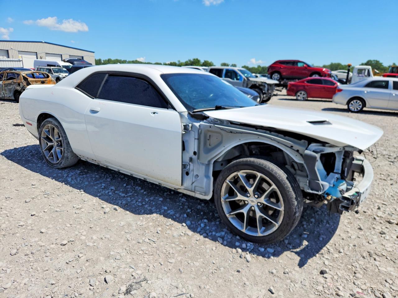 2021 Dodge Challenger Sxt - zdjęcie 4