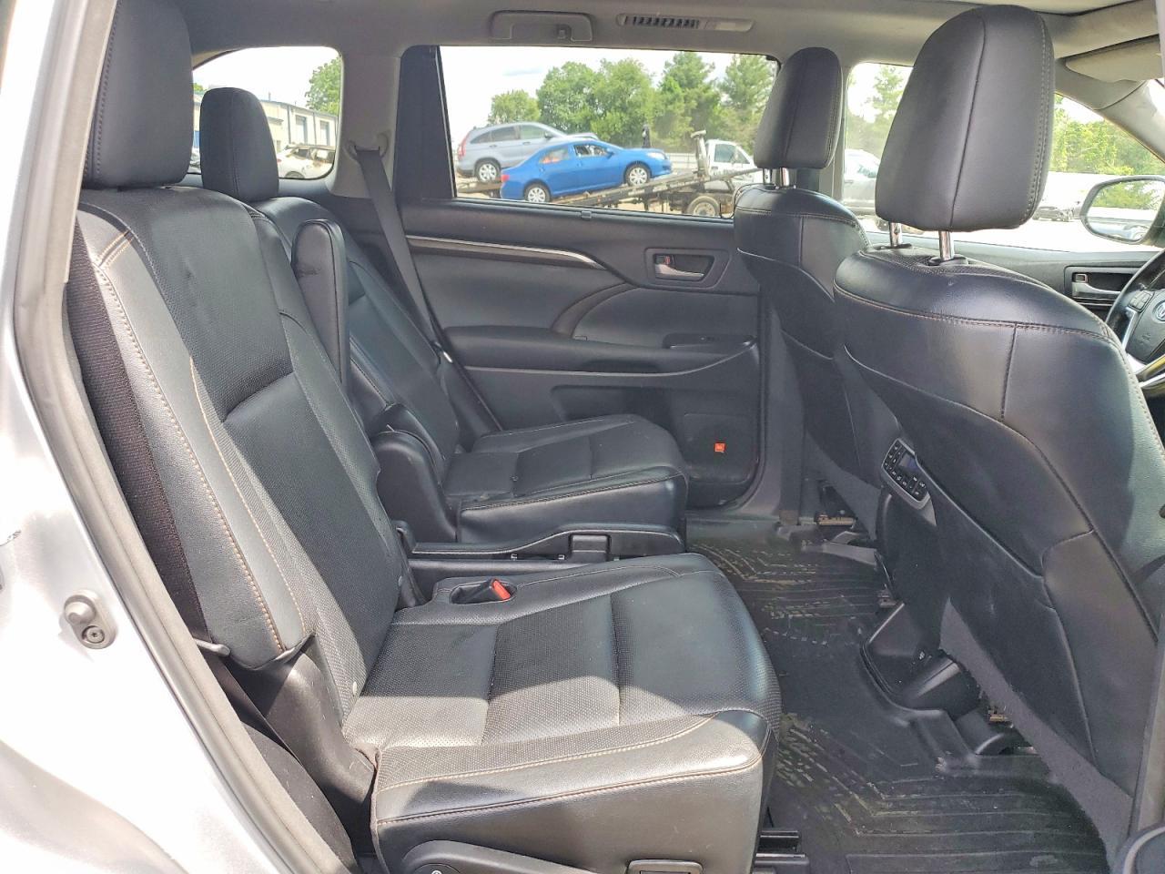 2014 Toyota Highlander Limited Platinum - zdjęcie 11