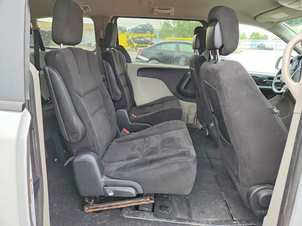 2014 Dodge Caravan - zdjęcie 11