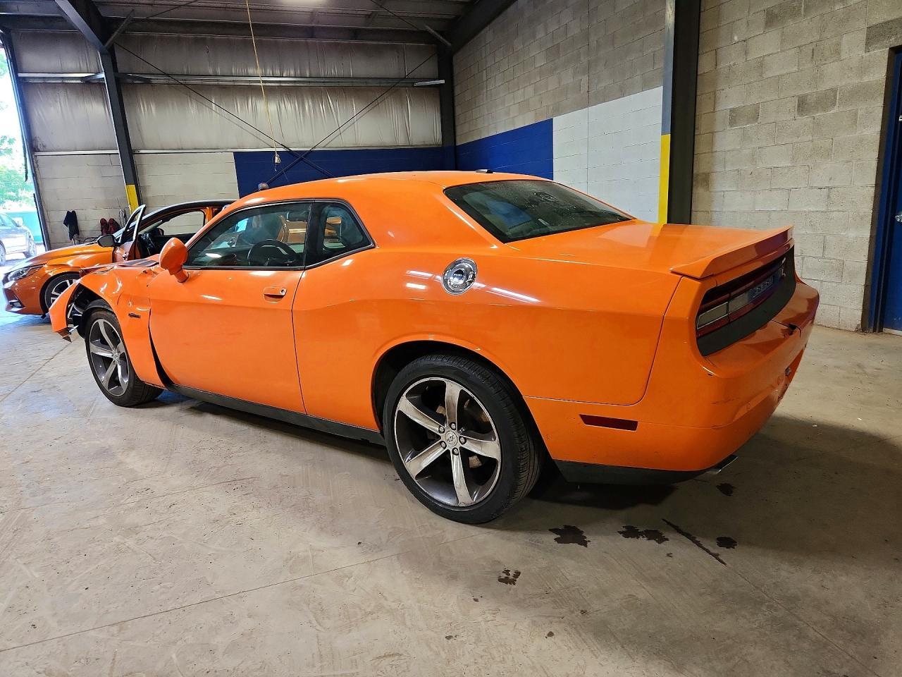 2014 Dodge Challenger Sxt - zdjęcie 2