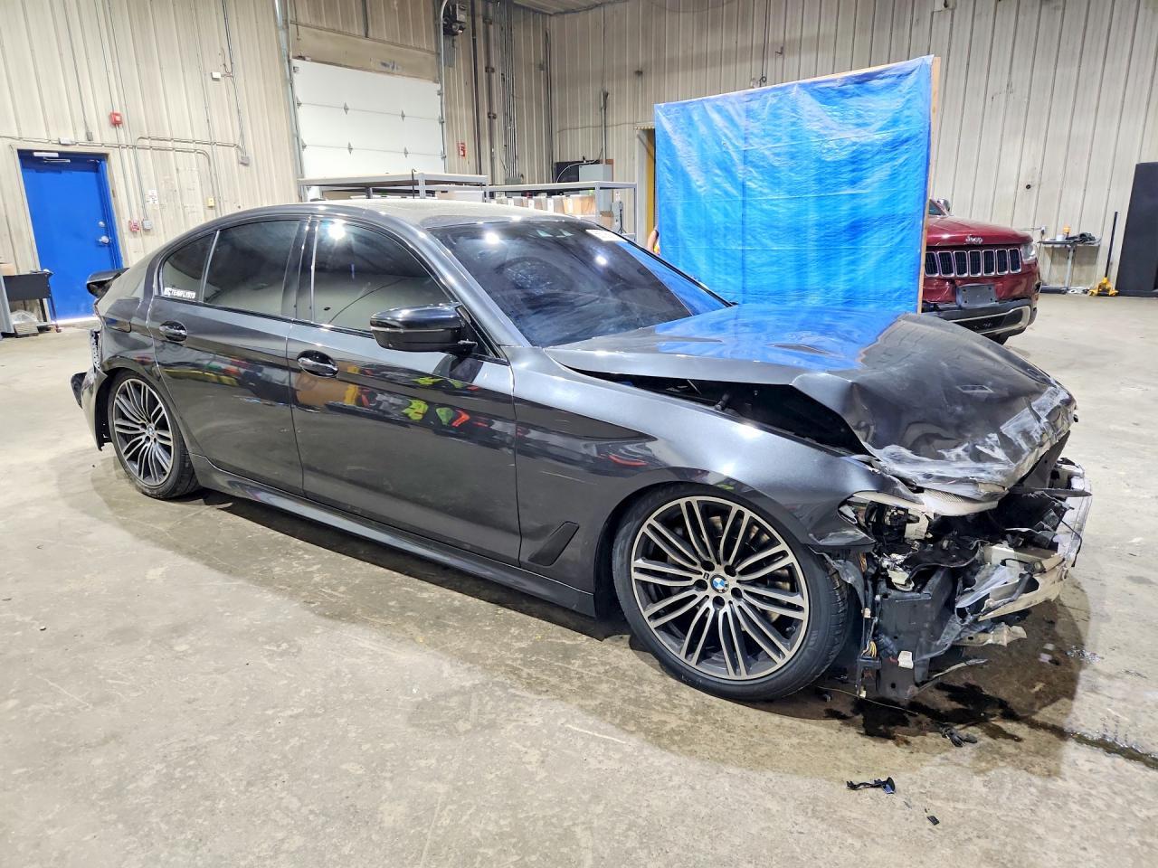 2019 BMW Seria 5 540i - zdjęcie 4