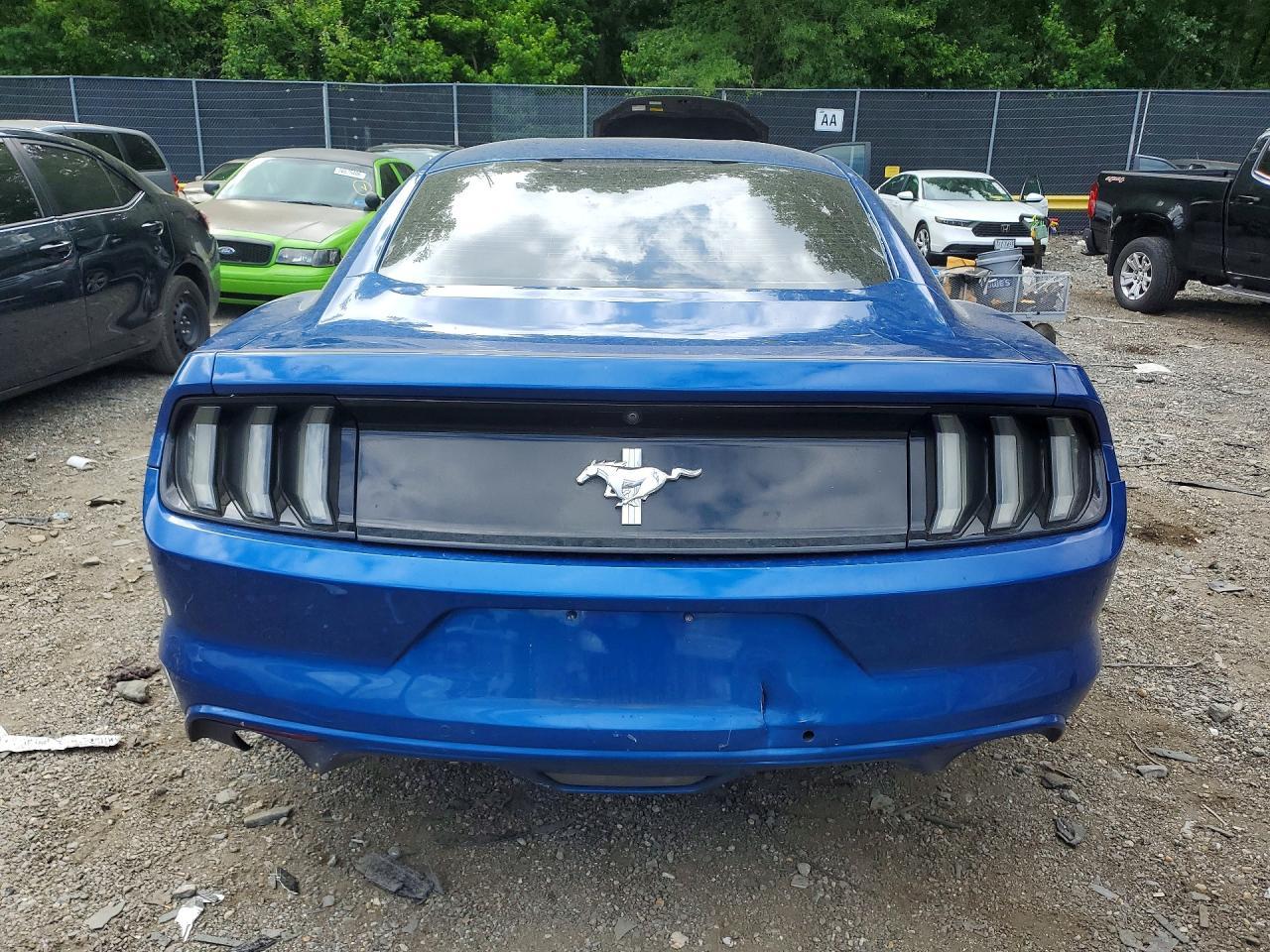 2017 Ford Mustang - zdjęcie 6