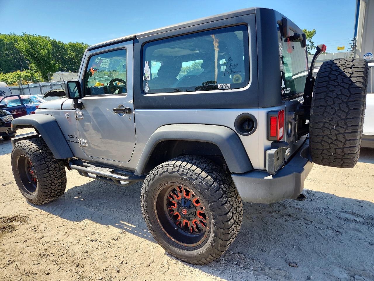 2017 Jeep Wrangler Sport - zdjęcie 2