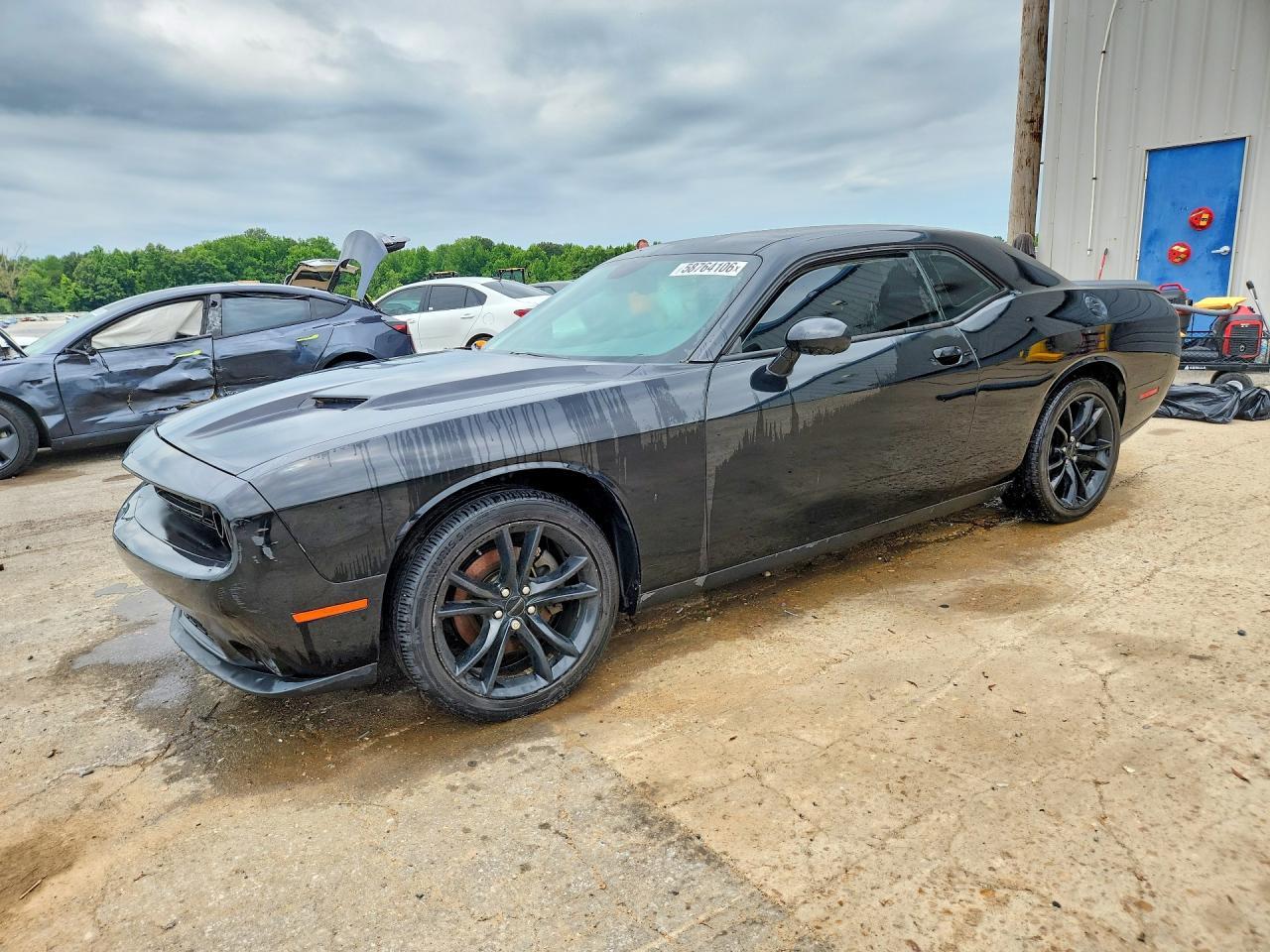 2016 Dodge Challenger Sxt - zdjęcie główne