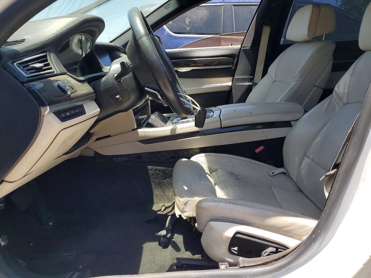 2014 BMW 750 Li - zdjęcie 7
