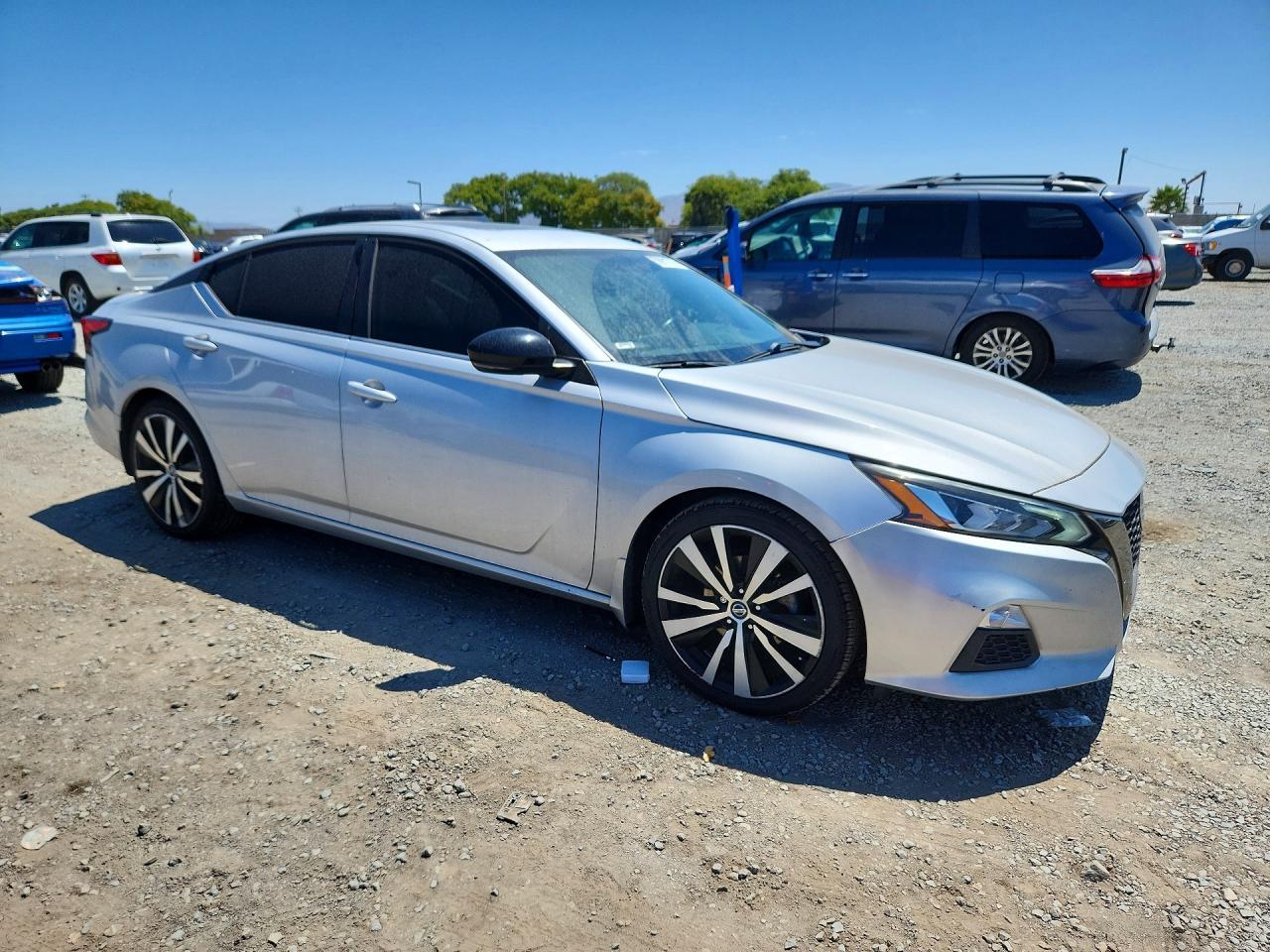 2019 Nissan Altima Sr - zdjęcie 4