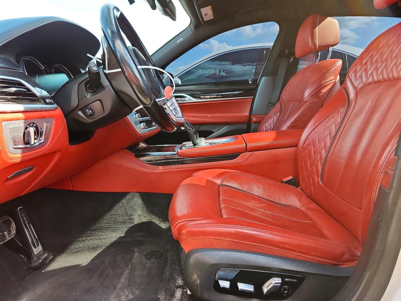 2018 BMW 750 I - zdjęcie 7