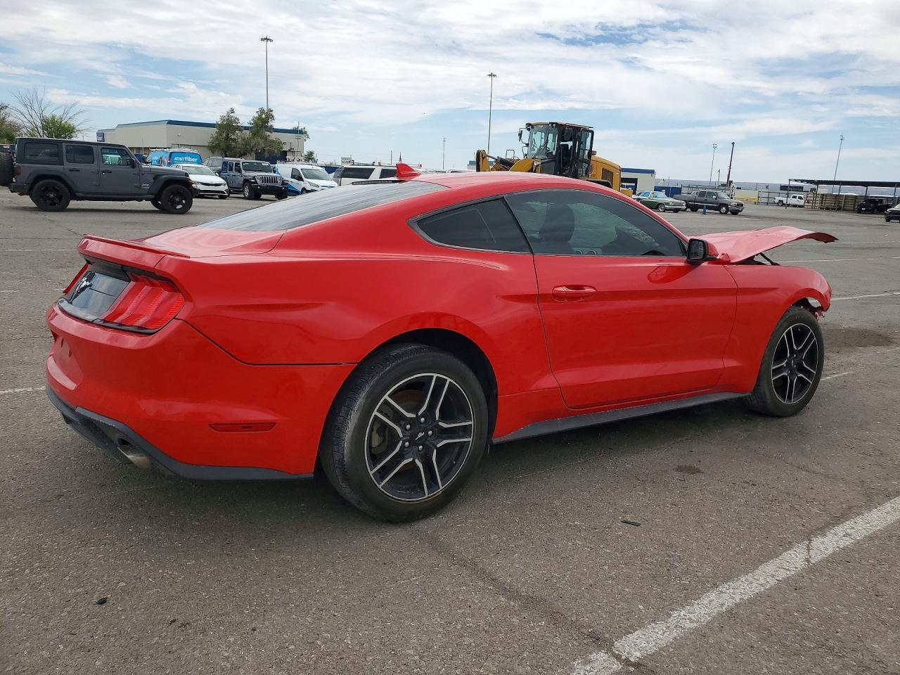 2020 Ford Mustang - zdjęcie 3