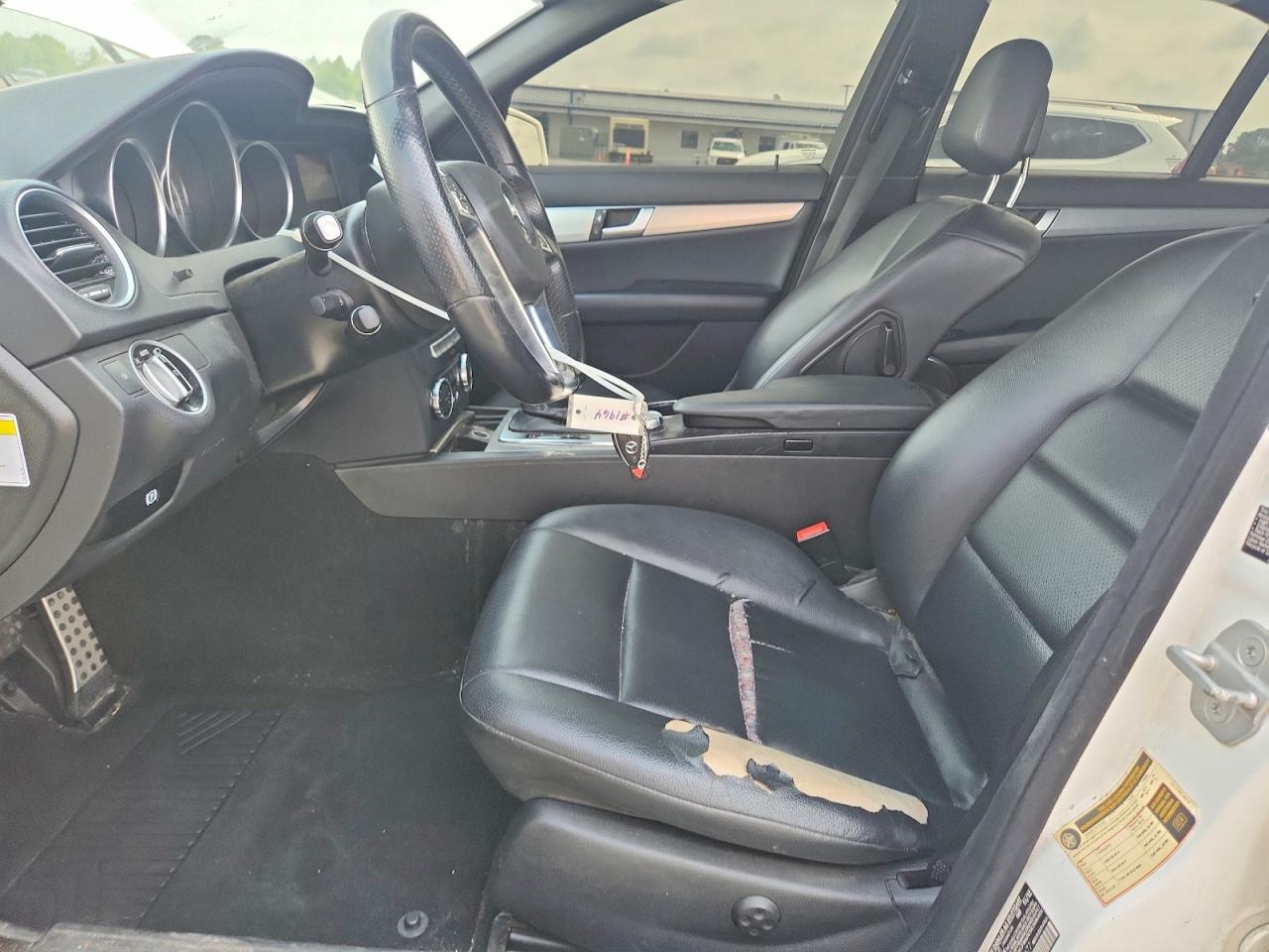2013 Mercedes-Benz C 250 - zdjęcie 7