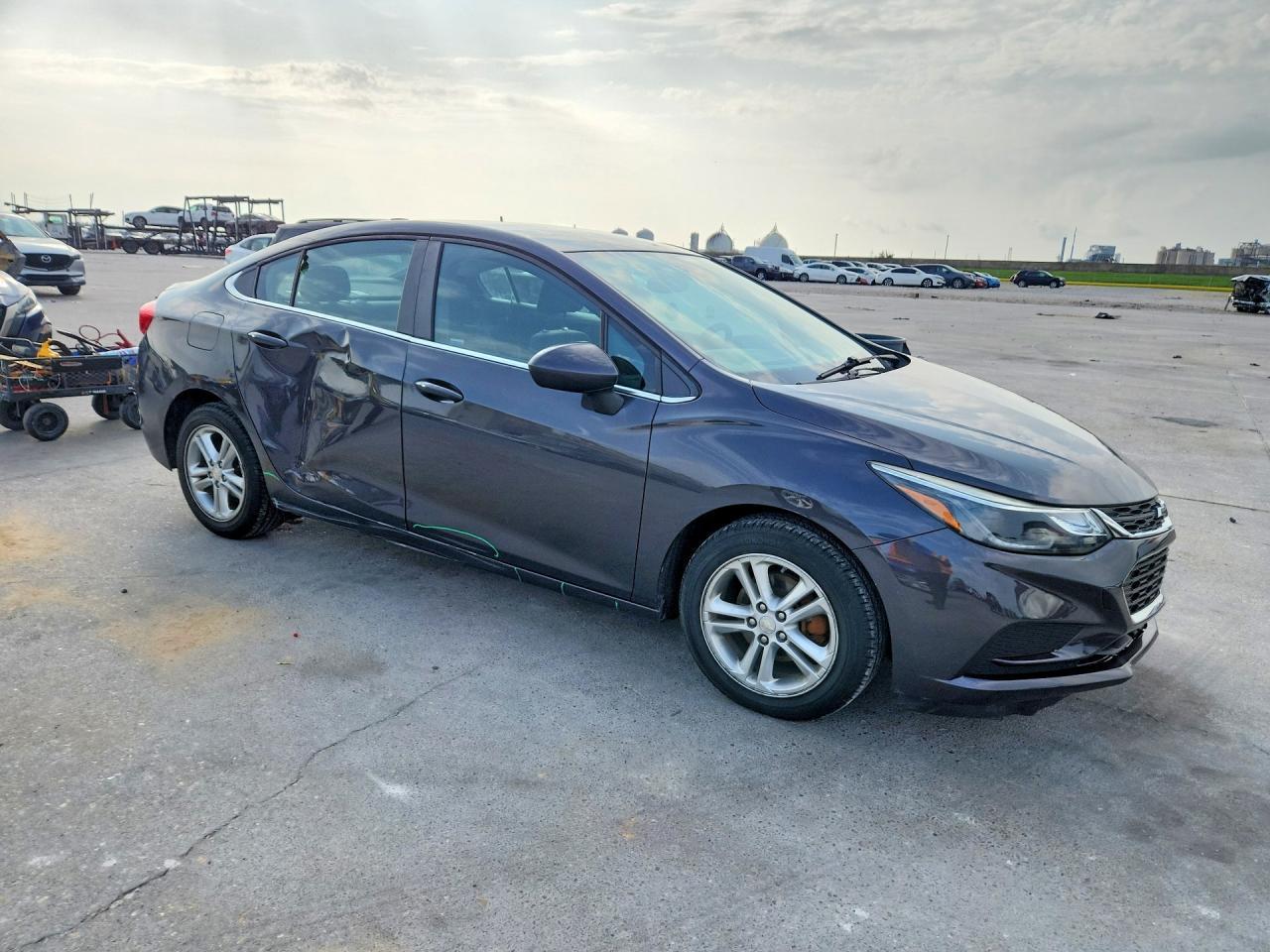 2017 Chevrolet Cruze Lt - zdjęcie 4