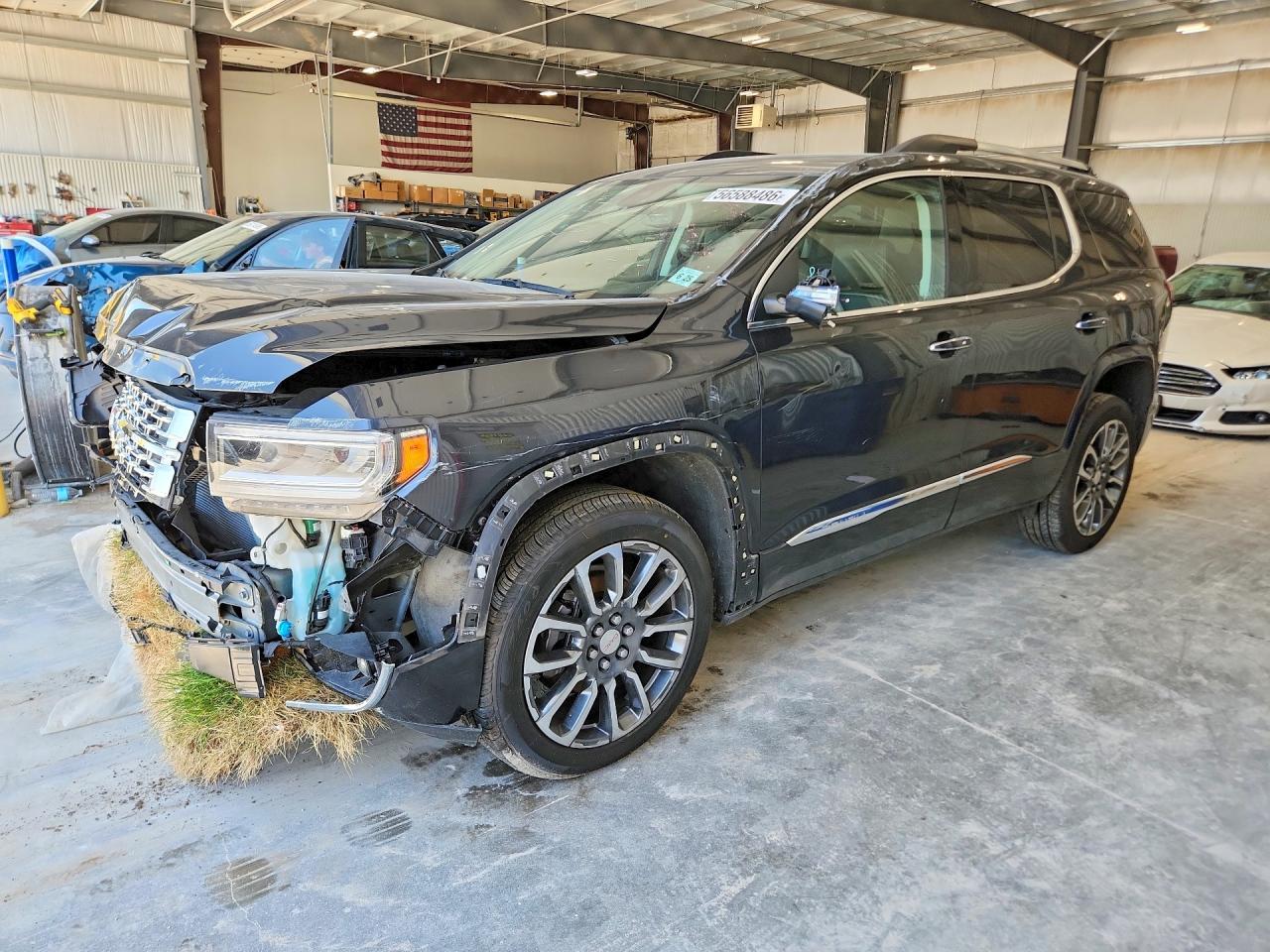 2020 GMC Acadia Denali - zdjęcie główne