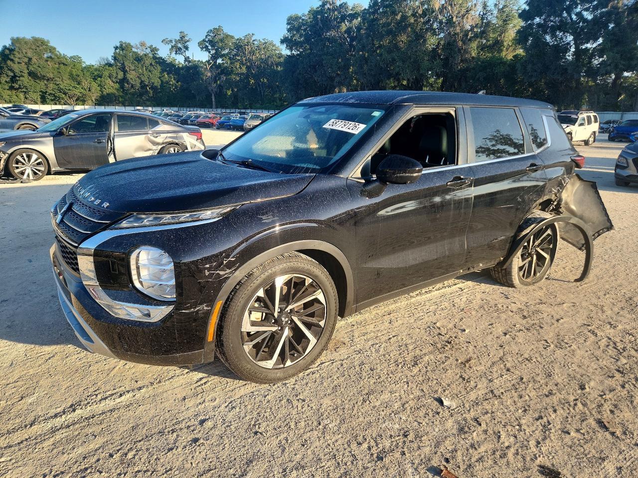 2022 Mitsubishi Outlander Se - zdjęcie główne