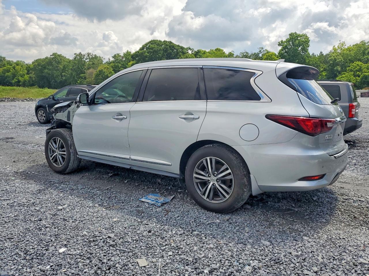 2020 Infiniti Qx60 Luxe - zdjęcie 2