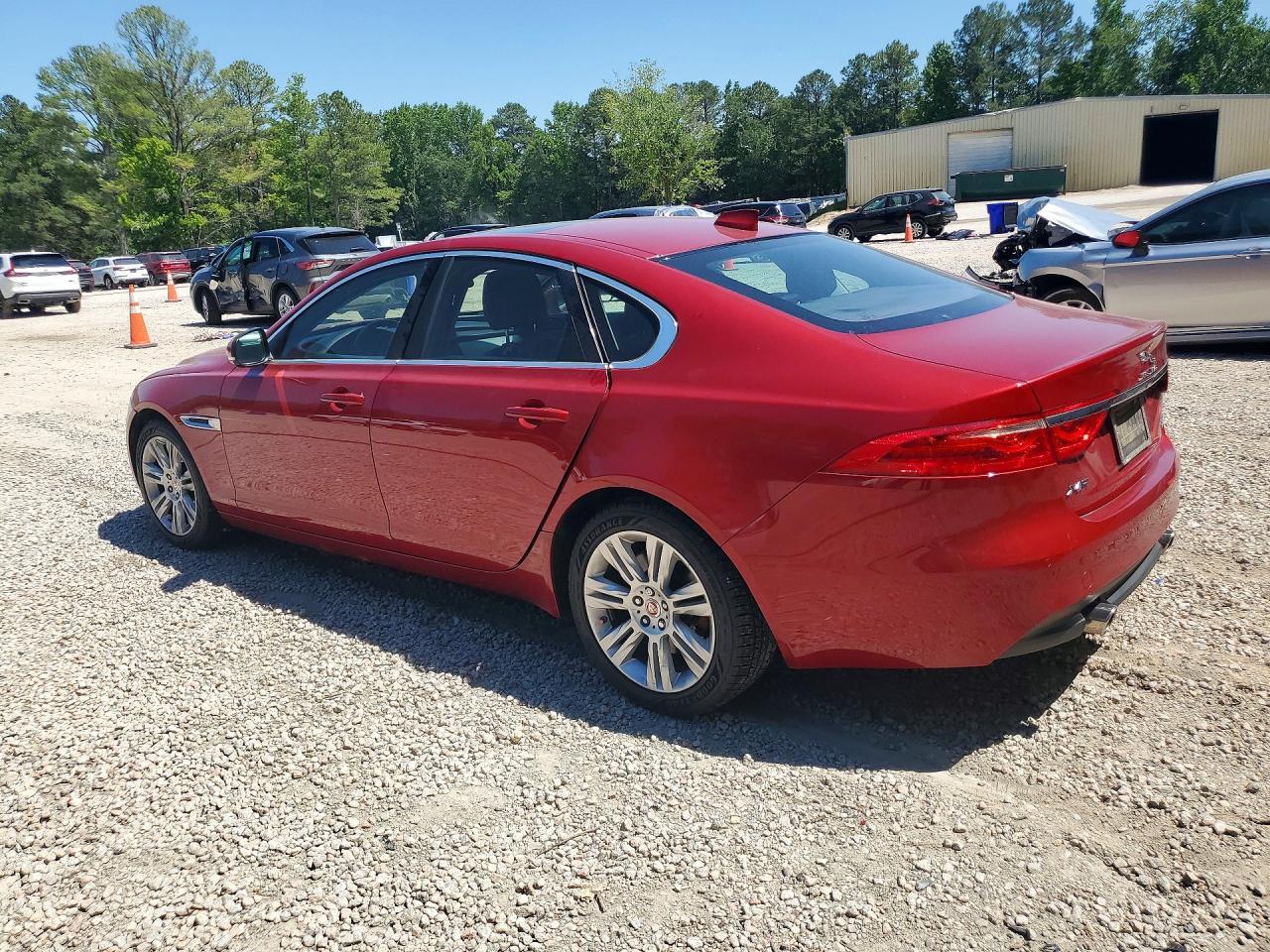2017 Jaguar Xf Premium - zdjęcie 2